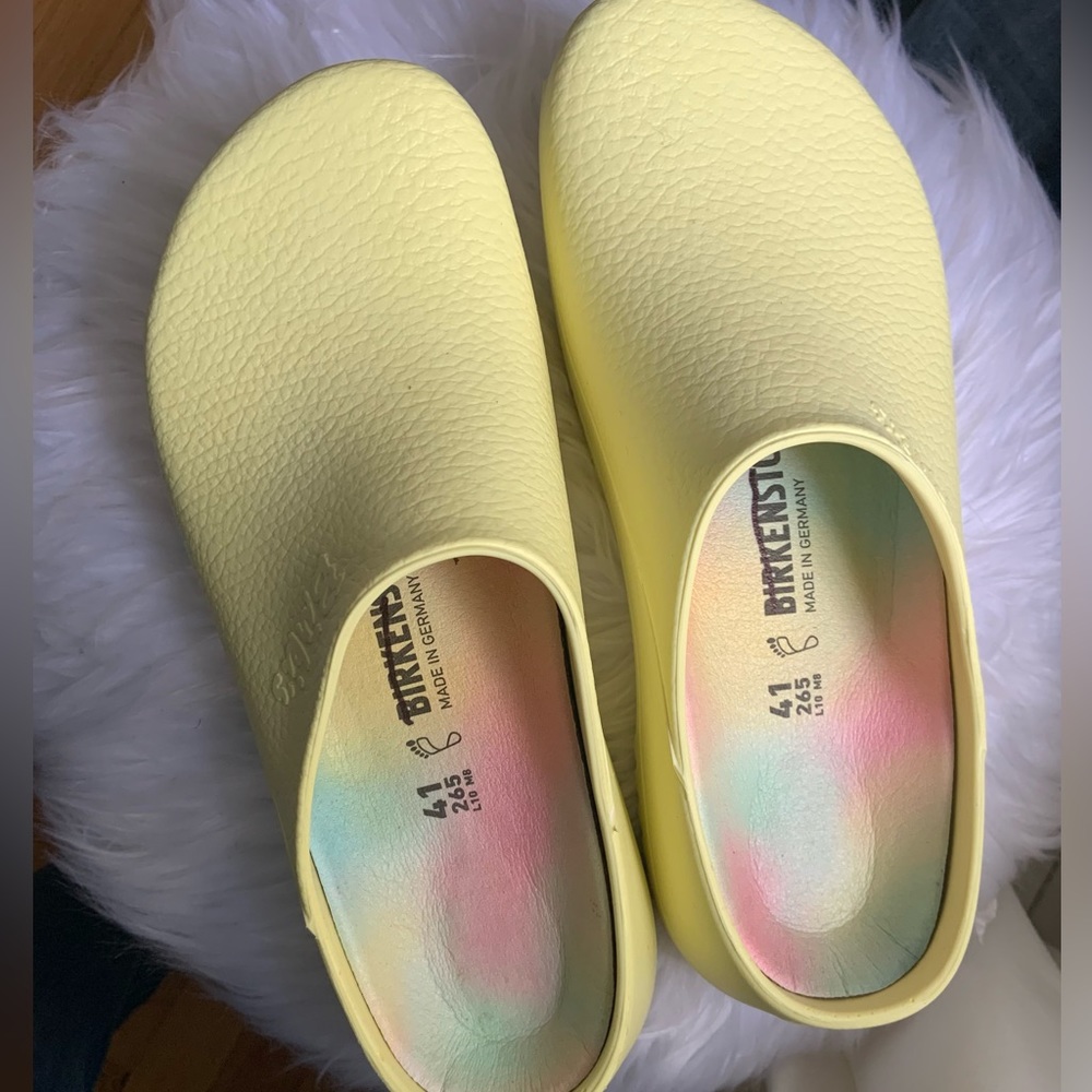 NWOT Birkenstock Women size 41